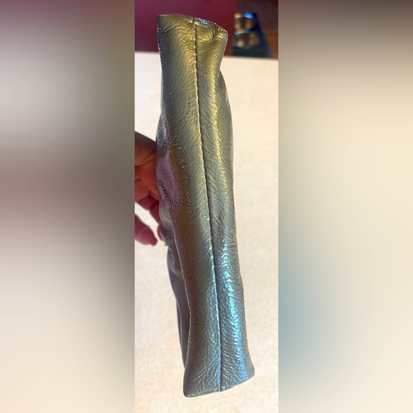 COACH Olive Green Patent Leather Wristlet, EUC - Picture 10 of 10